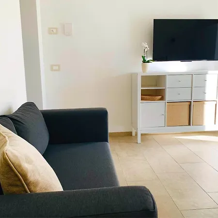 Casa Vicolo Fiori, A 2 Minuti Dal * Domaso