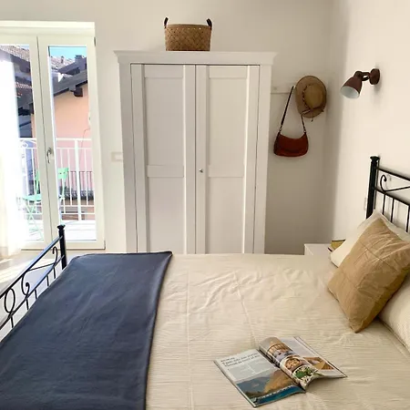 Casa Vicolo Fiori, A 2 Minuti Dal Apartmán Domaso