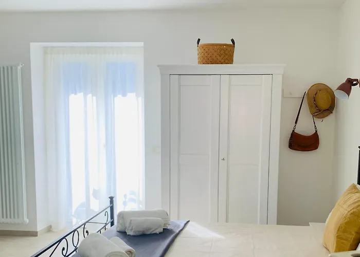 Lejlighed Casa Vicolo Fiori, Vicinissima Al E In Zona Tranquilla Domaso